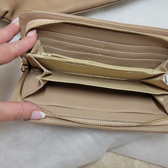 Purse and Wallet set - Picture 4 of 13